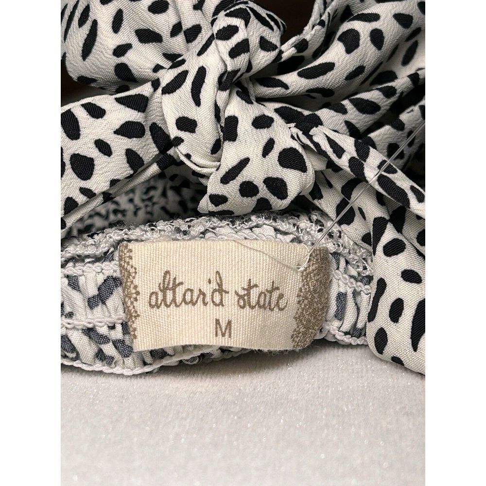 Altar'd State Black/White Blouse Crop Top Tie Back Cottage Boho Hippie Country M - Picture 6 of 7